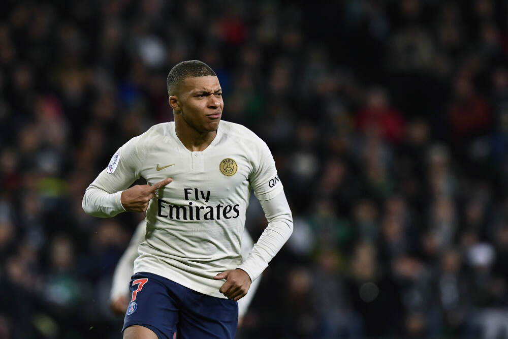 邮报：塞梅尼奥首选曼城，伯恩茅斯预期利物浦可能参与争夺战